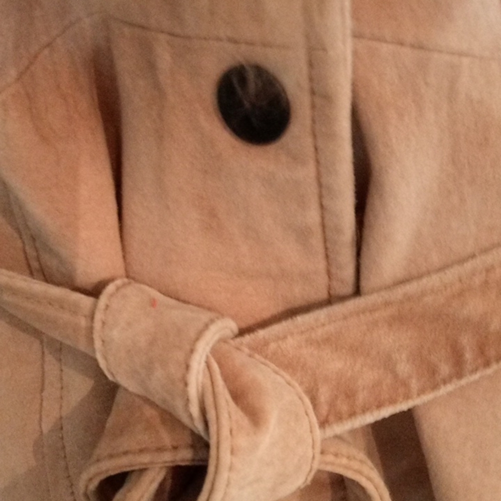 🎁 FREE GIFT INCLUDED 🎁 NWOT Llama Fur Collar Suede Fall/Spring Jacket w/ Belt. - Picture 13 of 15